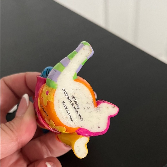 Britto Disney Colorful Winnie the Pooh and Minnie Mouse Figurines - Picture 6 of 8